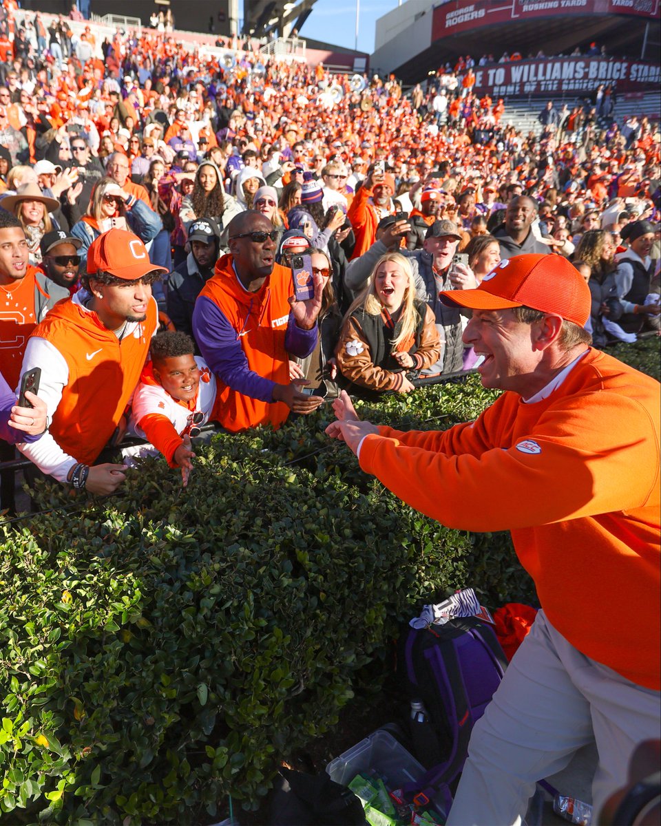 IPTAY tweet picture