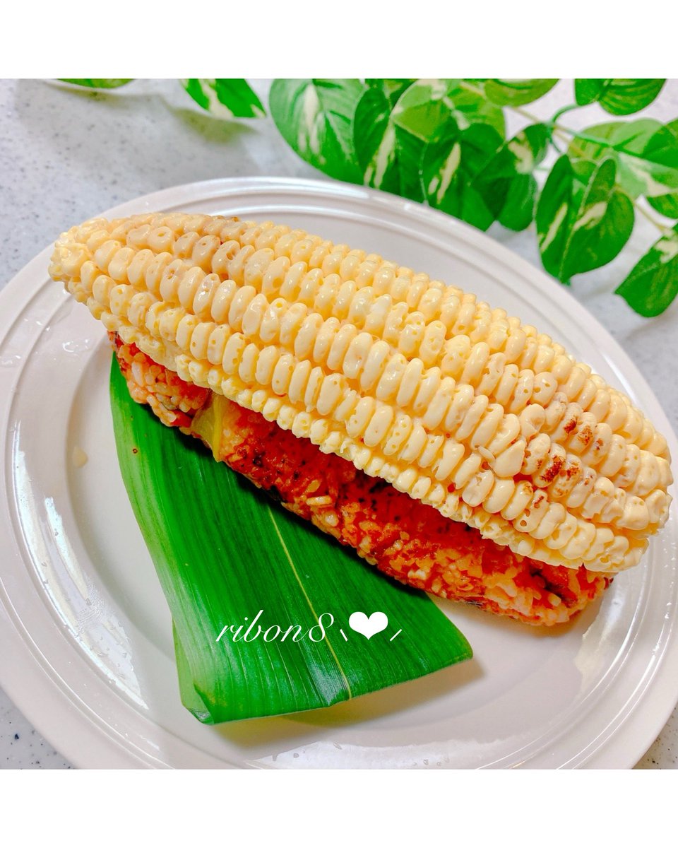 ribon8's tweet photo. オムライス🍅

とうもろこしに見える
たまごオムレツ作ってのせたのよ🌽

#お昼ごはん #おべんとう https://t.co/r5rYkR2kst
