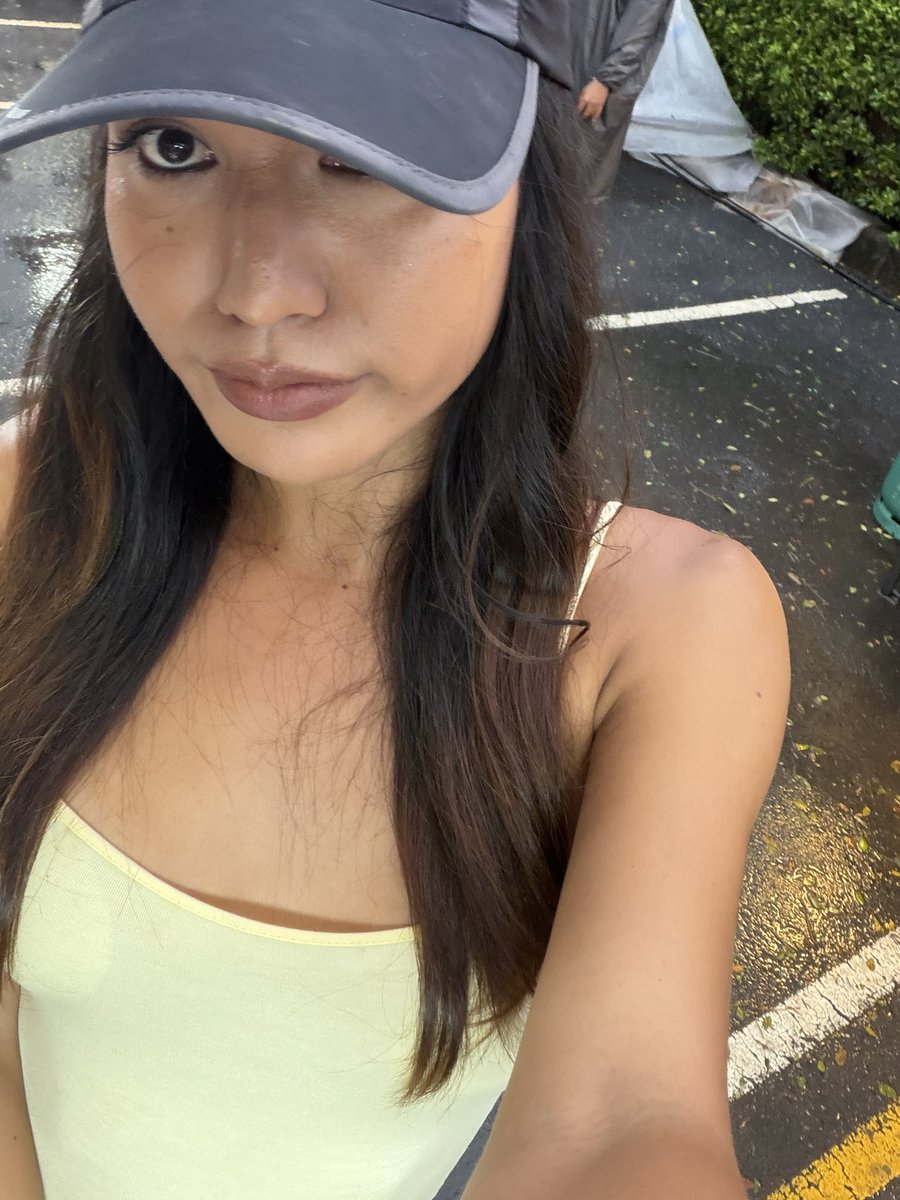 anny1160's tweet photo. อุ๊ปฝนตก ตลาดวันศุกร์ เชิงทะเลทักงับ  #สาวสอง #ภูเก็ต #ถลาง https://t.co/Ho2WsqwprC