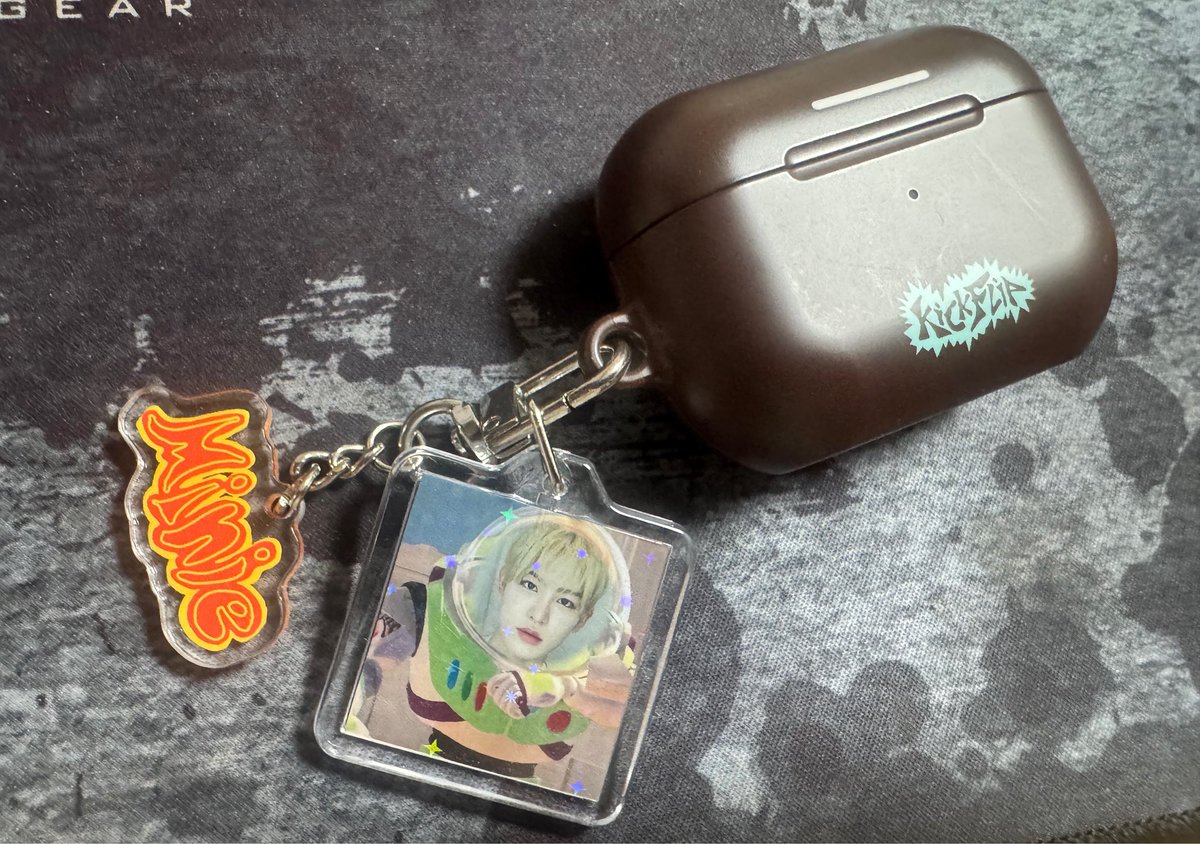 mjexistence's tweet photo. the keyring he made ㅋᩚㅋᩚㅋᩚㅋᩚ https://t.co/ed299yGSD5