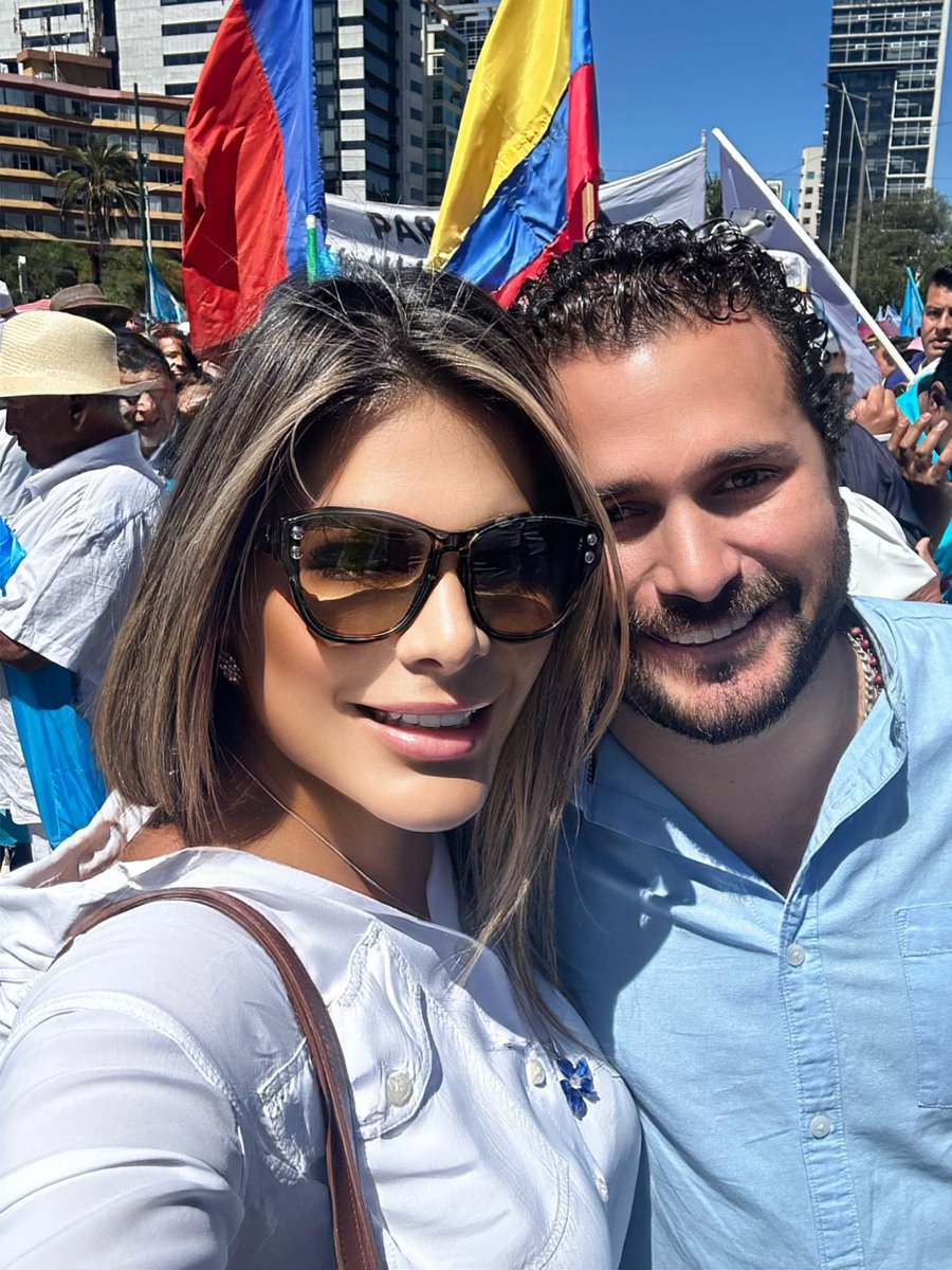 Juan_Guayaco's tweet photo. La mamá de las corruptas.
María Belén Mieles trabajó junto a José Serrano durante su gestión en el Ministerio del Interior. 
Controlaba jueces y fiscales a su antojo en la década robada, después se preguntan porque hoy en día favorecen tanto a los delincuentes. https://t.co/VjKqCOYoJM