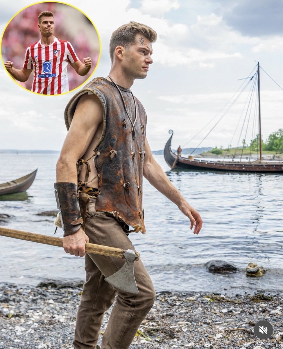 diwilles's tweet photo. Sorloth pronto per l’incontro con Comolli 
#calciomercato #sorloth #mercatojuve #spalletti #comolli https://t.co/v1P2BSckul