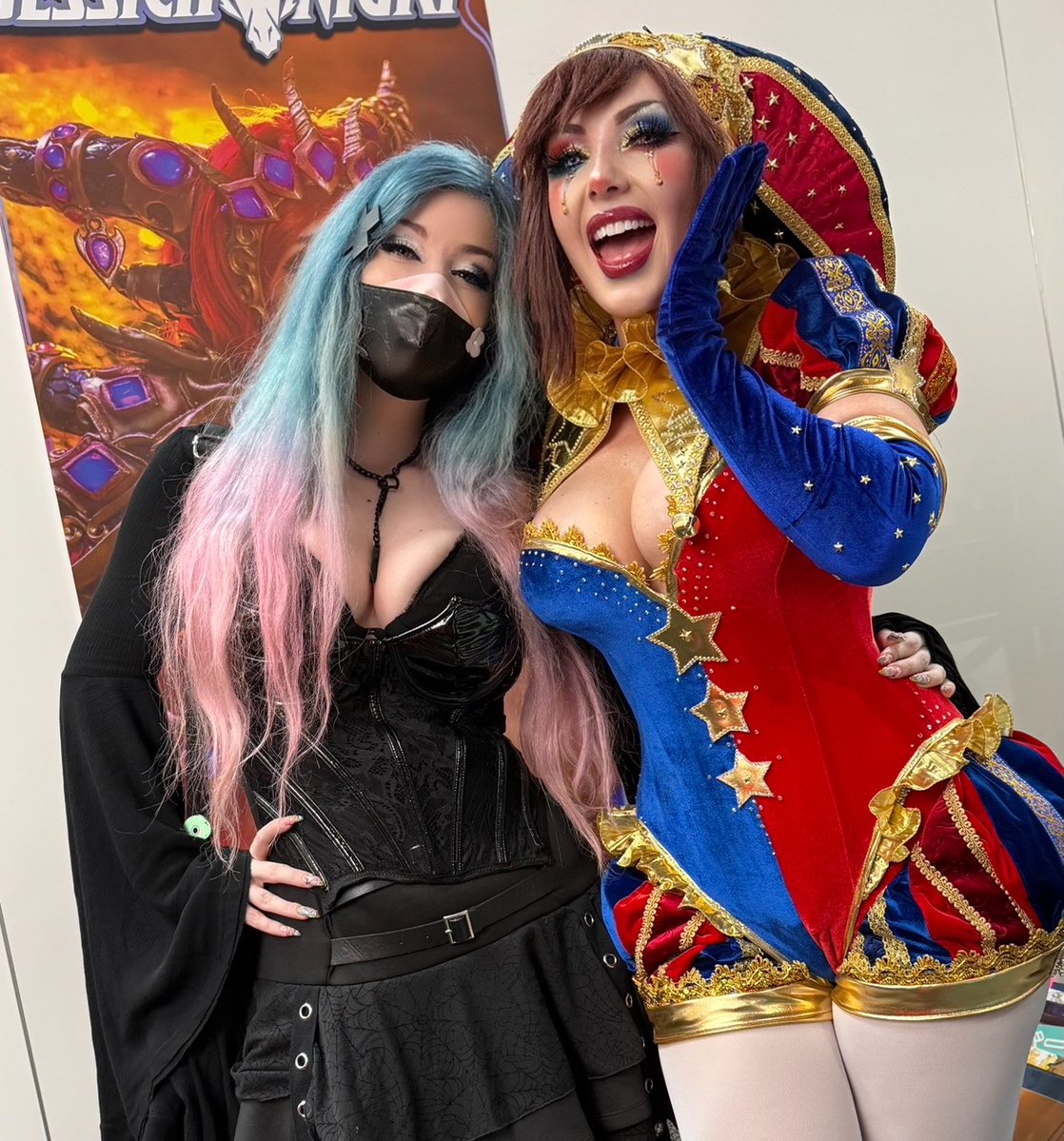 JessicaNigri's tweet photo. Silverrr my queen!!! 💖 https://t.co/cxb80pnFkI
