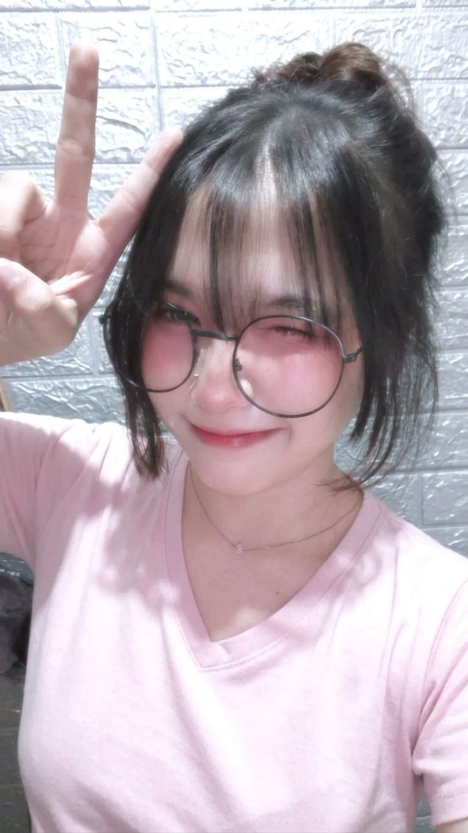 onlyDu_day's tweet photo. 21.50 🌷🩷🦩🍬 https://t.co/gam363TZN5