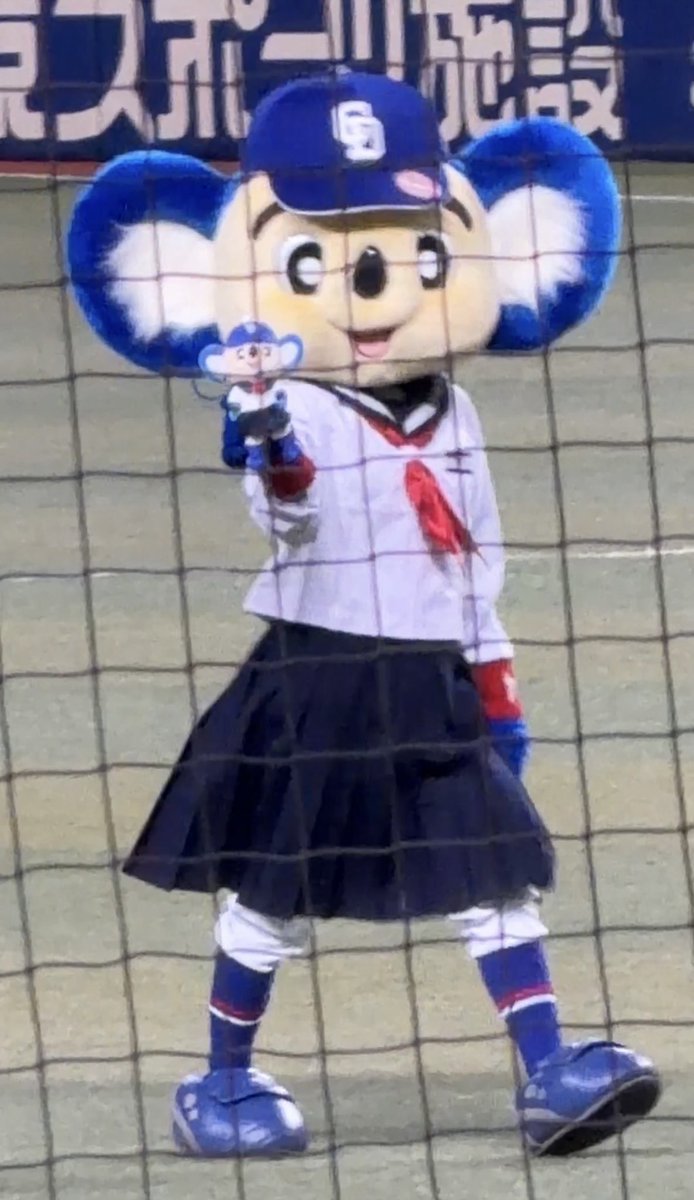 renkishow's tweet photo. どらほー！
ドアラ先生のセーラー服姿最高
(❃•̤ॢᗜ•̤ॢ)✲*｡ﾜｧ〜♥︎ https://t.co/nNLOvS2Ahx