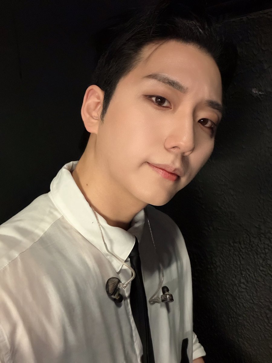 쮝이 tweet media