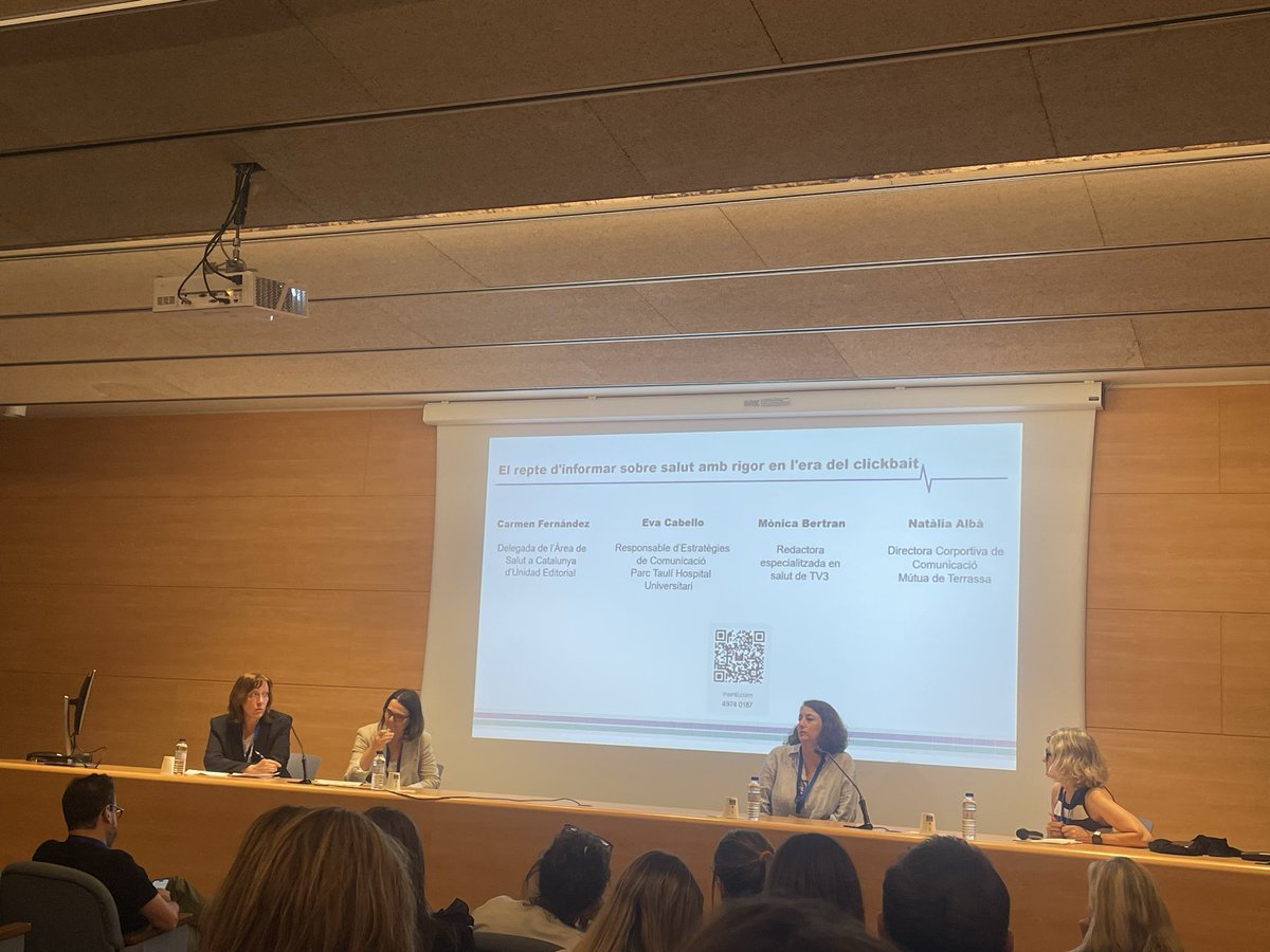 FPSFA's tweet photo. @CSdMaresme ha repetit èxit. Les II Jornades de Comunicació i Salut s’han convertit en espai de reflexió i intercanvi per a professionals del món sanitari. Enhorabona i gràcies a totes les persones i institucions que ho han fet possible. https://t.co/Le5iq3aqcw