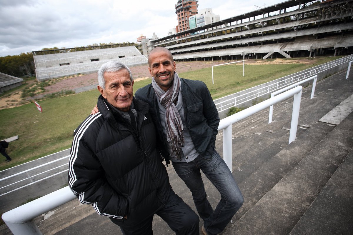 InfoPincha's tweet photo. #EDLP Además de los títulos como jugador y dirigente, bajo su mando el club tuvo 👇🏻

🏟️ Vuelta a UNO
✅ Nuevo Polideportivo
✅ Nuevas canchas de fútbol
✅ Marca propia
✅ Ampliación del colegio
✅ Obras permanentes en el Country Club

#SoySoldadoDeLaBruja 🇦🇹 https://t.co/D9VrMlNyPb