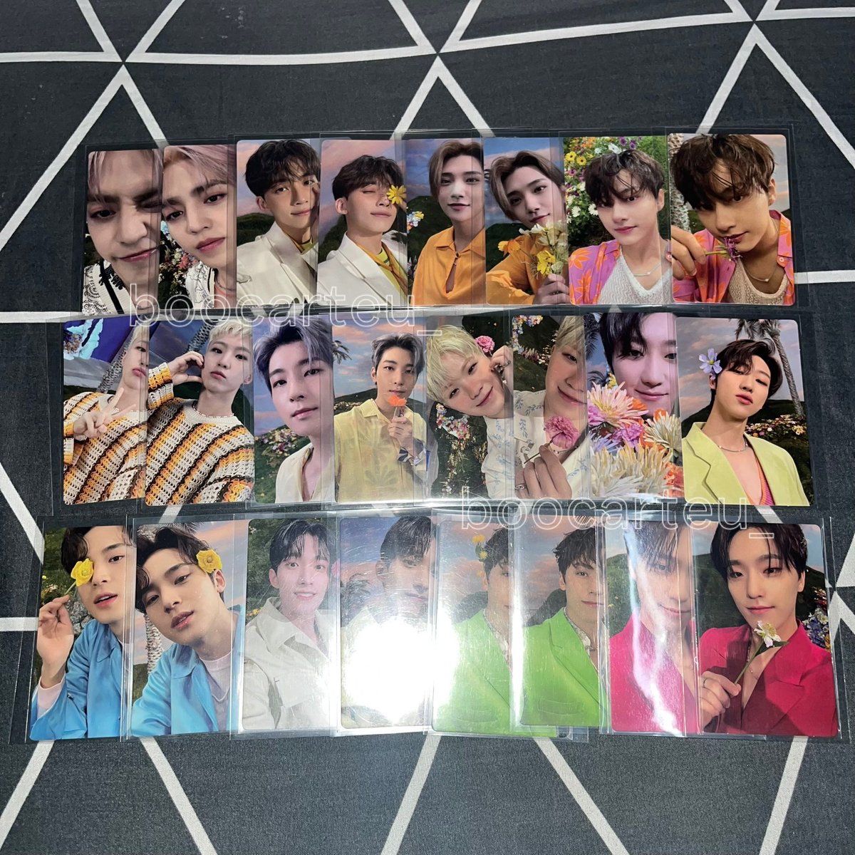boocarteu_'s tweet photo. wts lfb ph onhand

★ seventeen sector 17 pc set

— ₱380 per member set
— a + b member pairing 

a - sc jh th8 mg
b - js jn hs ww wz dk vn dn 

# scoups jeonghan joshua jun hoshi woozi wonwoo the8 mingyu dk vernon dino new beginning damgwa https://t.co/7jqE5qlZvK