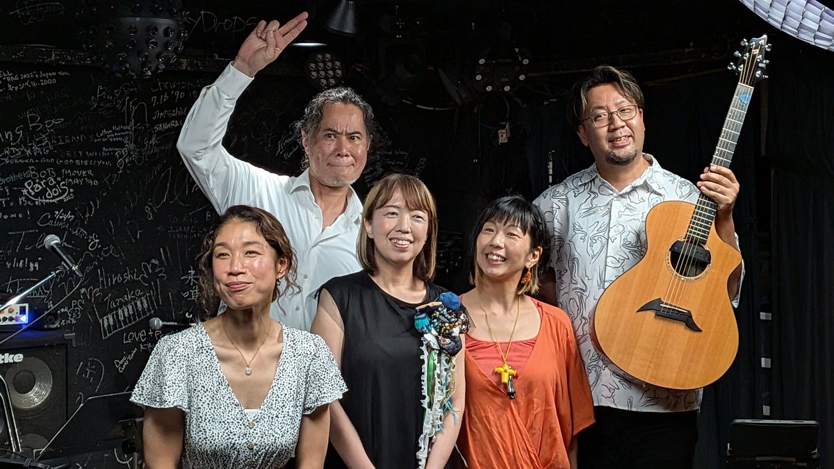 Gannco's tweet photo. The Night Stream #17
＠ Live spot RAG
住吉健太郎(gt) 小場真由美(key,pf) 長谷川晃(ba) 池田安友子(per) Yammy*(vo)
前回は休んだので約半年ぶり、今回も被りで悩んだけどこちらに。
やっぱり日本の名曲たちというのいいなぁ。
今でも十分に満足なんだけど、あの人の曲やあの頃の曲も聞きたいな。 https://t.co/nsZ6tjgBh7