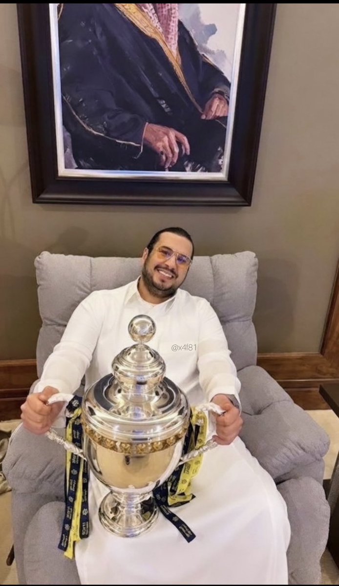 Partt9's tweet photo. يستاهل الكأس من شاله💛💙 https://t.co/1PwP30lvgn