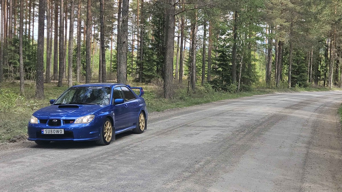 Michael_Floof's tweet photo. taking my baby and fluffy boy out for some dirt road action!🤪
-
happy #FursuitFriday !! https://t.co/PCGbfmpjNC