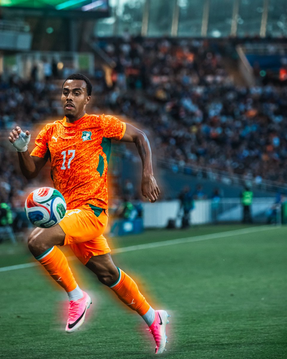 gelo_graphie's tweet photo. [FRA🇫🇷 - CIV🇨🇮]
📍Stade de la Beaujoire, Nantes 🇫🇷

2-1 historique, première victoire des Éléphants face à la France.
Une soirée où l’ambiance et le football ont répondu présents.

Retour en images📷

#gelo_graphie #QualitéNetflix #FranceCIV #Football
📷: @gelo_graphie 2026

1/3 https://t.co/m5wm1vT00t