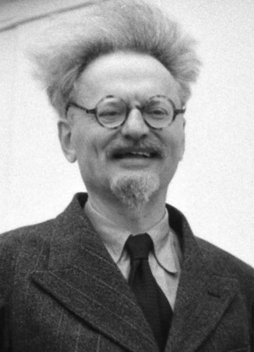 BattlementLK's tweet photo. In 1938 Stalin advised burning a biography of him written by a Soviet publishing house because "The theory of heroes was not a Bolshevist theory."

Trotsky on the other hand wrote 700 pages about himself by himself. https://t.co/qEybiP8TeZ