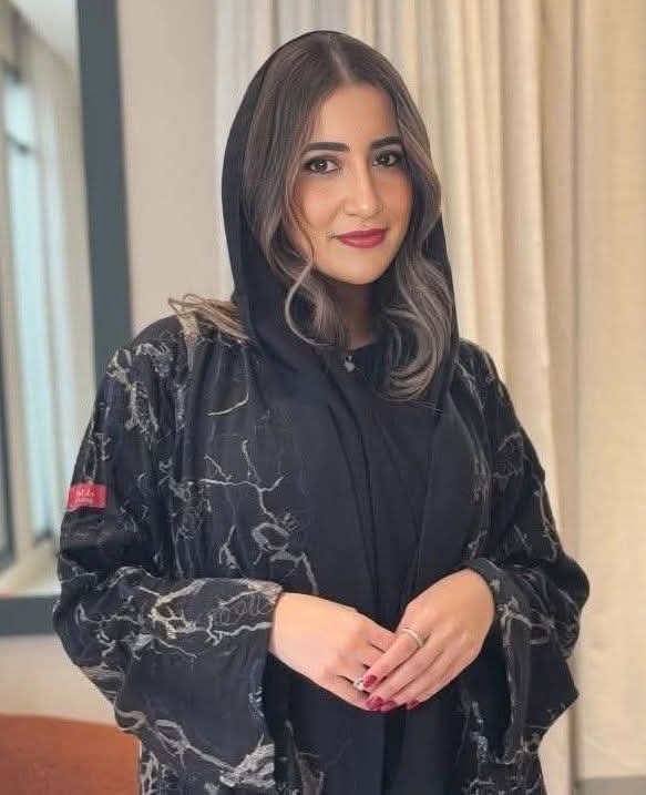 W37017's tweet photo. كن صريحا ❓🤔

لو جتك ميه وخمسين الف  ريال اليوم 
هل يمكن للمبلغ .. أن يحل كل مشاكلك 💵💰😍😍
                                                                                                                      
أ. نعم // ب. لا https://t.co/NNOegGNZcl