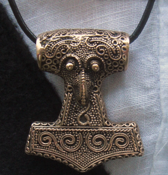 ValhallaPlus's tweet photo. Today, Mjǫllnir is still a primary symbol of modern Heathenry, worn as a pendant and used in ritual.

Beyond an affinity for Thor, the hammer represents the religion as a whole, specifically signaling its ongoing resilience and vitality.

A symbol of identity that refuses to fade https://t.co/lQbM2OTTXp
