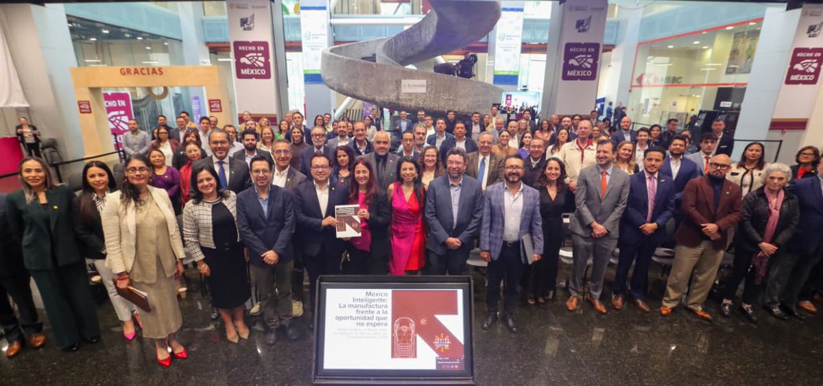 SE_mx's tweet photo. #ComunicadoEconomía 🗞️

La adopción de IA en la manufactura mexicana se asocia con retornos medibles: +18.8% en producción y +5.4% en salarios

🔗 https://t.co/IYQZSP9osk https://t.co/NHCIzPmFx5