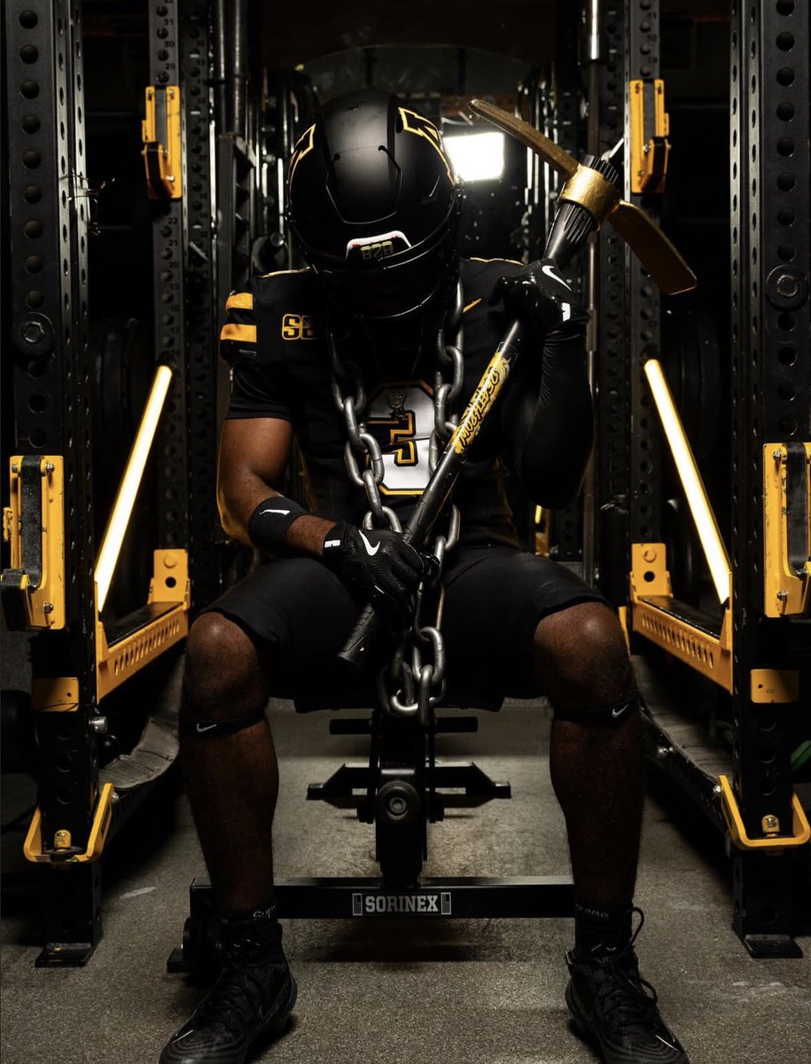WestonScambler's tweet photo. 2027 HB AJ Truedell (@clapz_aj) on his Official Visit to App State! https://t.co/hkNGqyW2ED