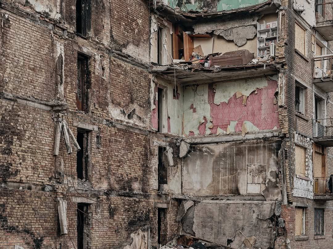 NAFOvoyager's tweet photo. 89-year-old Ukrainian history teacher miraculously survives russian missile strike on her home

Alla Umanska survived a russian missile strike that destroyed her home in Lukianivka on May 24. Rescuers pulled her from the rubble shortly before the same building was struck again.

The attack destroyed all of her belongings, family memories, and the poems she had written over the years. Of all her possessions, only her keys survived.

Umanska spent her entire career teaching Ukrainian history and law.

She is currently undergoing treatment in hospital and preparing for rehabilitation. As a result of her injuries, her hearing has significantly deteriorated.

📸: libkos/Instagram
