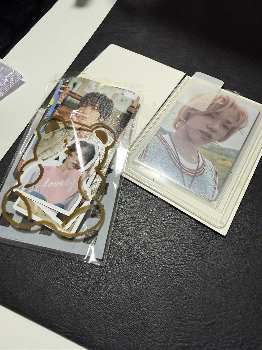 ProfKei_ahof's tweet photo. WWA pcs from @kyangsarchive tysm po for the freebies 🥰 https://t.co/uf8P1zLmE4