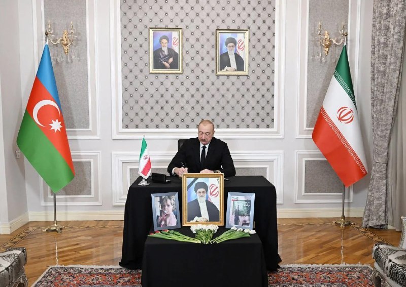 islamidavet's tweet photo. ⭕️ İlham Aliyev'in ikiyüzlülüğü

▪️ CNN, İsrail'in İran'la olan savaşı sırasında Azerbaycan'a gizlice seçkin askeri ve istihbarat birlikleri konuşlandırdığını ve bunun İran'a karşı operasyonları desteklemek için kullanılan Ortadoğu genelindeki gizli üsler ağının bir parçası olduğunu bildiriyor.

🔸️ Dört yetkili kaynağa göre, bu güçlerin Azerbaycan'ın güneyinde, İran'ın kuzey sınırına yakın ve İsrail'in savaş sırasında saldırdığı Tebriz'e yaklaşık 60 mil mesafedeki çeşitli noktalardan faaliyet gösterdiği bildirildi.

🔸️ CNN'e göre, özel komando birlikleri de bu bölgeden istihbarat toplama görevleri ve insansız hava aracı operasyonları yürütüyordu.

https://t.co/6Jw6DgwZf5