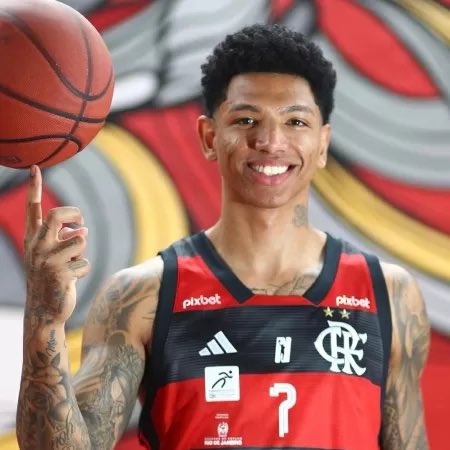 YoMatheuSuperbi's tweet photo. Uma história de amor tem ponto final? 🏀🔴⚫️ https://t.co/9XExpBdDpg