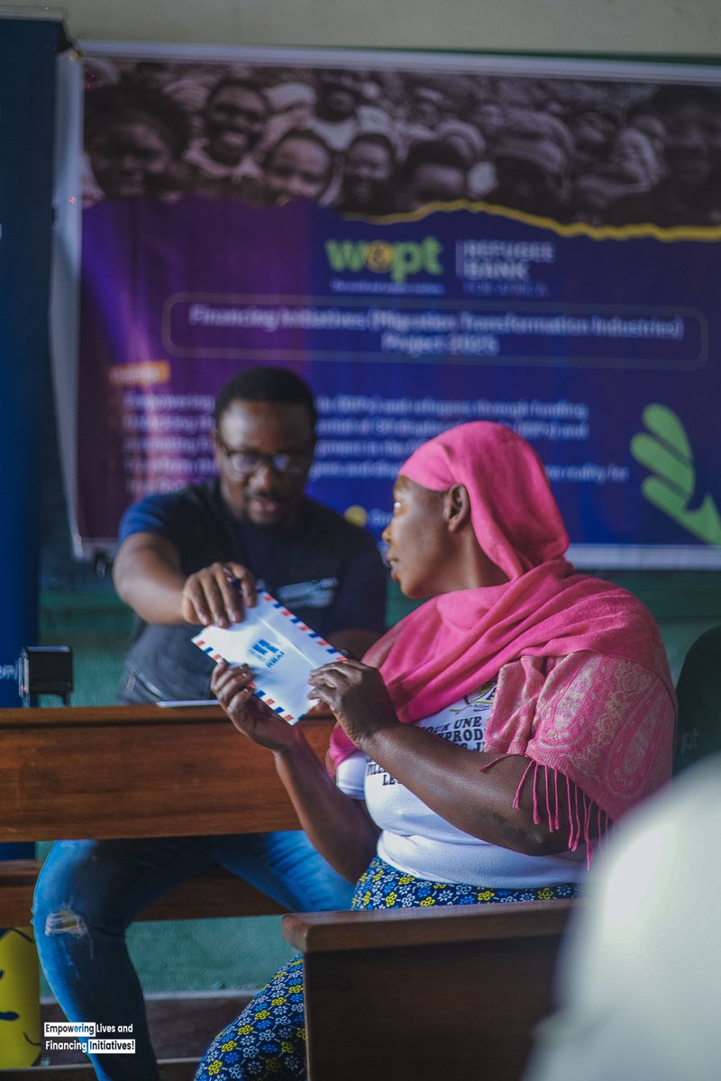 RBAf_'s tweet photo. Neema Furaha Volonte, 39 ans, Dans le cadre de notre projet « Financing Initiatives &amp; Empowering Lives », Ancienne déplacée du camp de Rusaho 1, a bénéficié d'un financement de WOPT/RBAf pour commencer une activité à Goma.

#RefugeeEmpowerment
#BusinessSupported
#Transformation https://t.co/vOR07gzOwl