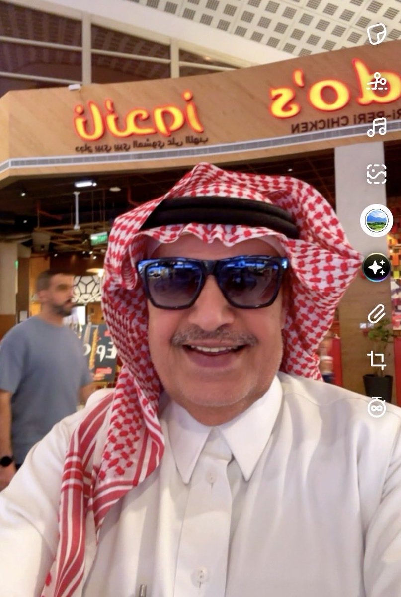 resenable's tweet photo. سيمضي بنا الزمن وندرك يقيناً
أن خير ما يظفر به الإنسان في هذه الحياة هو جبر الخواطر  والتواضع وحُسن الخلق إن استطعت فاعبر عبوراً كريماً في هذه الحياة لا تؤذي نفساً ولا تكسر قلباً ولا تجرح روحاً ولا تُطفئ بسمة .
• https://t.co/ZwCecI9Xx5