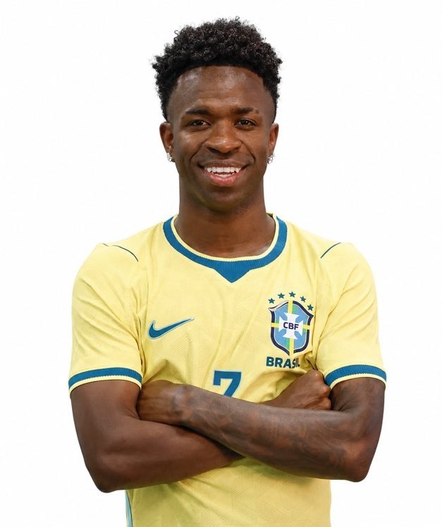 layth8891's tweet photo. 📸 – اندريك وفينيسيوس بالصورة الرسمية لكأس العالم 🇧🇷🤍 .

❤️😍😍😍😍😍 https://t.co/u3cLFo98Sc