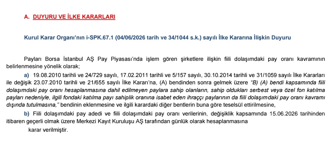 e507's tweet photo. ➡️ SPK, fiili dolaşımdaki pay oranı (halka açık ve piyasada işlem görebilen pay oranı) hesabını sıkılaştırdı.

Artık bir şirketin hakim ortakları veya fiili dolaşım dışında sayılan yatırımcıları, kendi kontrol ettikleri serbest fonlar veya özel fonlar üzerinden hisse tutuyorsa, bu hisseler de fiili dolaşım hesabına dahil edilmeyecek.

Amaç ne?
Bazı durumlarda büyük ortaklar hisselerini fonlar üzerinden tutarak fiili dolaşım oranını olduğundan yüksek gösterebiliyordu. Yeni düzenleme bu tür dolaylı sahiplikleri de dikkate alıyor.

Ne zaman yürürlüğe giriyor?
15 Haziran 2026'dan itibaren geçerli. Hesaplamaları günlük olarak MKK yapacak.

Bazı şirketlerin fiili dolaşım oranları düşebilir. Bu da özellikle BIST endeks ağırlıkları, bazı fonların yatırım kriterleri ve likidite hesapları üzerinde etkili olabilir. Fiili dolaşımı düşük görünen hisselerde endeks ağırlıkları aşağı gelebilir.

Özetle SPK, "Şirket patronunun kendi kontrolündeki fonlarda duran hisseleri de artık serbest dolaşımda saymayacağım" diyor. Bu nedenle bazı hisselerin resmi fiili dolaşım oranı 15 Haziran'dan sonra azalabilir.