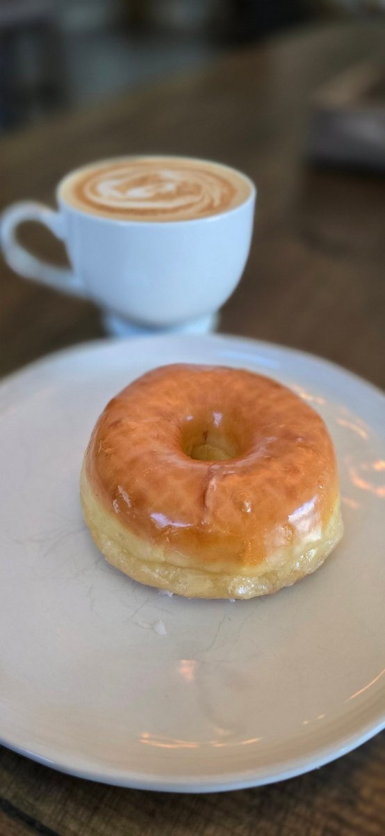 pixelmandan's tweet photo. Much needed. #NationalDonutDay https://t.co/hqJieMLnRc
