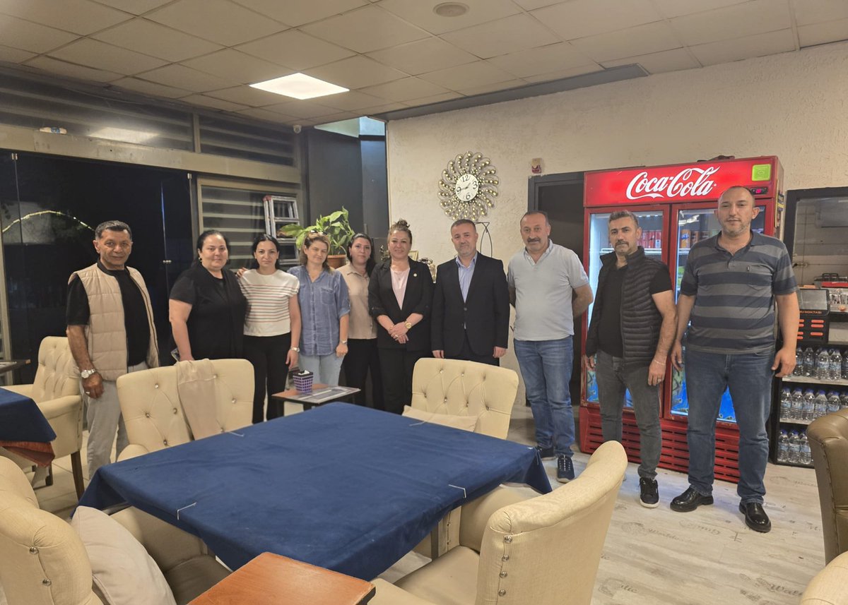 mhpavcilarilce's tweet photo. İlçe Başkanımız Sayın Erhan Bulaca, KAÇEP Başkanımız Sayın Yasemin Tufan ve yönetim kurulu üyelerimizle birlikte Cihangir Mahallemizde faaliyet gösteren Saklı Bahçe işletmesini ziyaret ederek kıymetli mahalle sakinlerimizle bir araya geldik.

Hemşehrilerimizle samimi sohbetler gerçekleştirip talep ve görüşlerini dinledik. Misafirperverlikleri ve sıcak karşılamaları için işletme sahibi ile Cihangir Mahallesi sakinlerimize teşekkür ediyor, birlik ve beraberlik içerisinde çalışmalarımızı sürdürmeye devam ediyoruz. 🇹🇷
@_MHPistanbul_ 
@BBvolkanyilmaz 
@rahmancanmhp 
@erhanbulaca