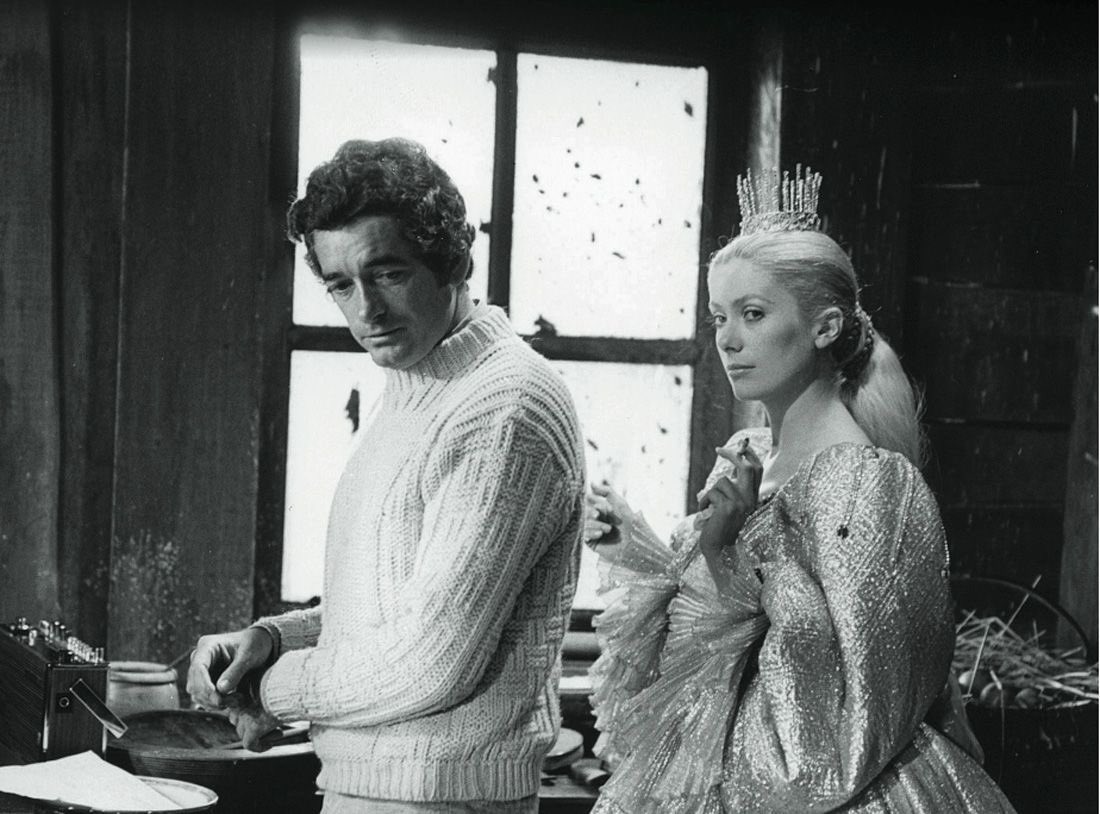 poetcinematic's tweet photo. behind the scenes of peau d’âne (1970) dir. jacques demy ✨ https://t.co/LdHtBqmnAe