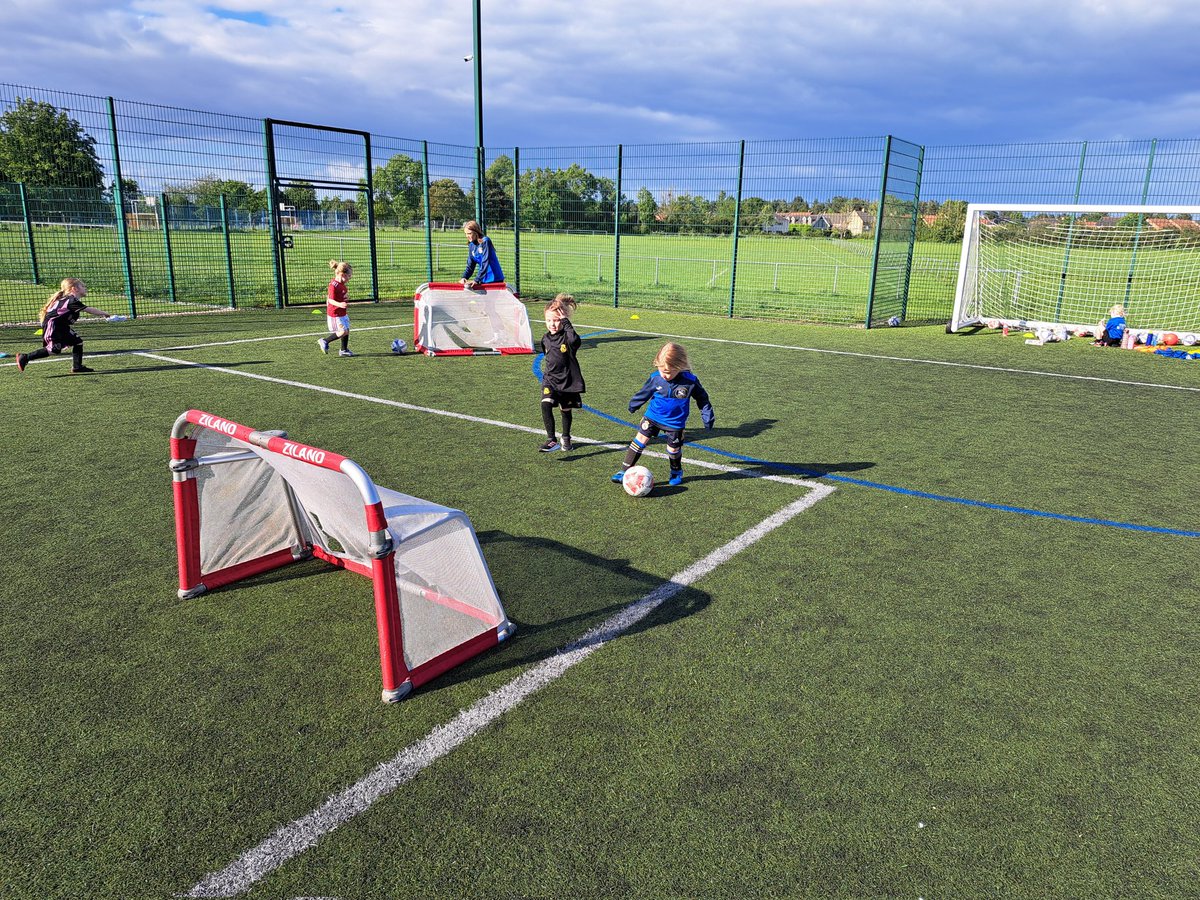 WideopenW's tweet photo. Building up to World Cup fever ⚽️
@NorthumFA
#wildcats #squadgirls #thisgirlcan #letgirlsplay #madeforthisgame https://t.co/PMlUV5Hs4c