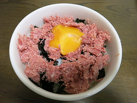 EMO166's tweet photo. 【有識者も大筋で合意】結局これが最強だった…ご飯こそ正義！ ノザキのコンビーフをご飯にのせたら“優勝案件”だった件 https://t.co/C8slx0c65Vうま〜😋
#コンビーフ
#ノザキのコンビーフ
#うまいもん界隈
#詳細はブログで https://t.co/T86csAz6rg