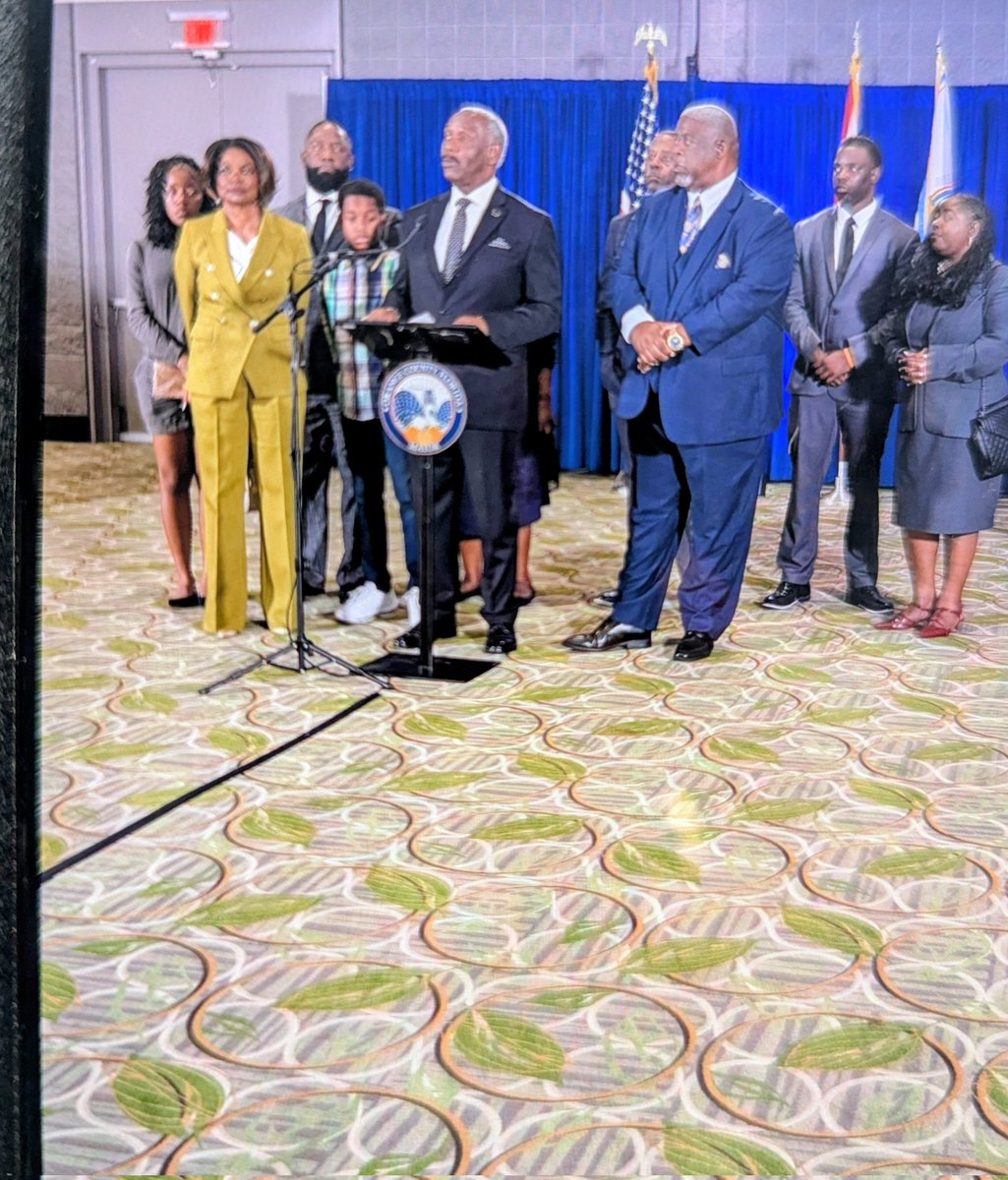 ybruzual's tweet photo. BREAKING - Orange County Mayor Jerry Demings says he has been diagnosed with prostate cancer and suspends his gubernatorial campaign. Details from our Keith Landry at the press conference. Demings today also gave the State of the County address.
More on @MyNews13 https://t.co/BCAeCo2baI
