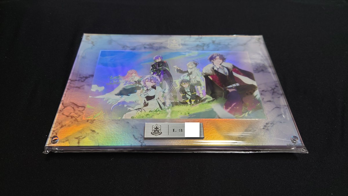 kanesada02's tweet photo. 届いていた「LIEMEL メインビジュアル リフレクションアクリルパネル」を開封しました！
背面のホログラムが美しいアートパネルで、どんな空間でも映える出来ですね！

#LIEMEL
#コンプサウルス
#火狩夜れんま
#時羽しう
#鳴子ライチ
#聖ルナティア
#グラニット https://t.co/ggibMruR66