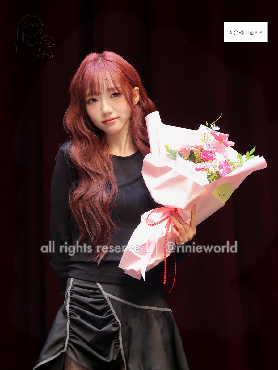 rinieworld's tweet photo. 260605
JumpUp

💐

#ShiOn #시온 #シオン #박시온 
#tripleS #트리플에스 #トリプルS
#トリプルエス #トエス https://t.co/nTFdF0Wuy4