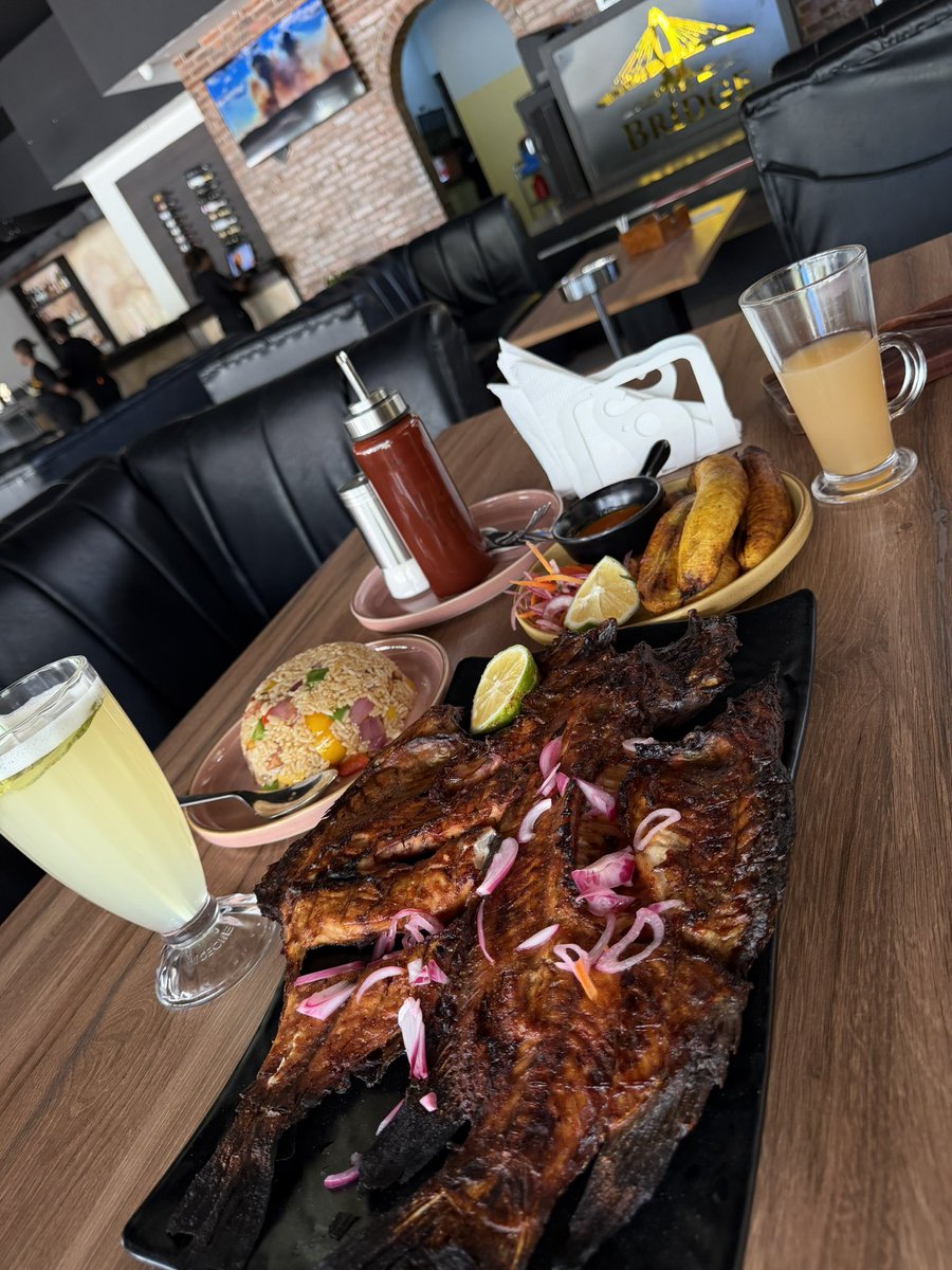 manaal_ms's tweet photo. The bridge Rock city mall wana huyu samaki mzuri sana. Ukifika hapo dont hesitate to order this. https://t.co/nZEVmktkeE