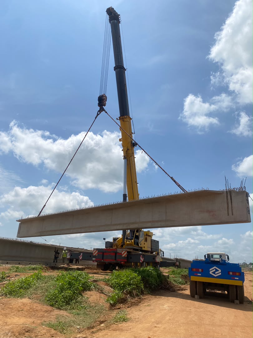 juhb05's tweet photo. 🚨📸 LAUNCHING of the BEAM with the use of CRANE to the casted ABUTMENT WALL...
📸 HSE- Supervisor In Charge: @SirSolpet
#IbadanCircularRoad
#OyoState
#Ibadan
#AkinyeleRoad
#Moniya
#HSE https://t.co/Q7hgkuREUE