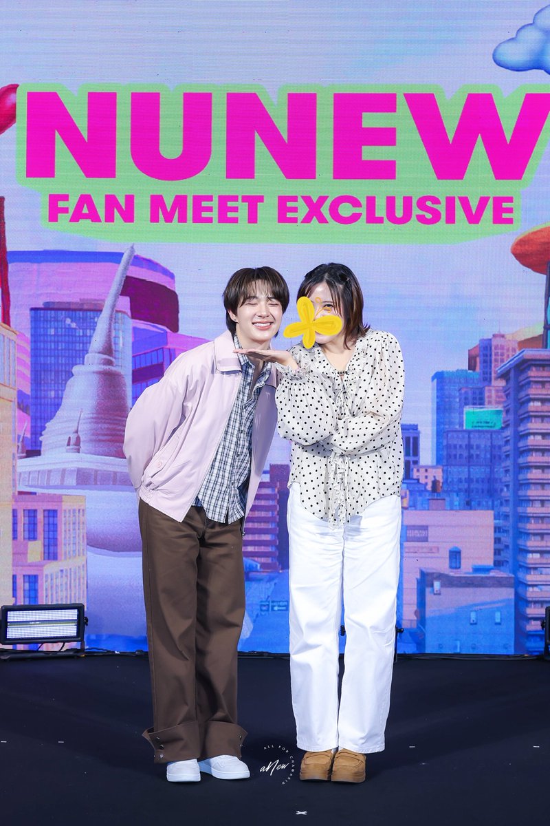 anewdayyou's tweet photo. ดวงขาขึ้นสุดๆ สุดจะงง ยังงงกะชีสวัวแดงไม่จบ น้องนิวหยิบเลข 16 ขึ้นมายังไม่รู้ตัวจนคนรอบๆ สะกิด ล้างอาถรรพ์ลัคกี้หน้างาน ล้างอาถรรพ์ลัคกี้ไม่ต่ำกว่าสองหมื่น แล้วลูกแงวของแม่ยิ้มหวานตาปิดสุดจะน่ารักเติมความสุขกันไปนานๆ นะคับรักๆๆๆ🤏💜🌷

BKK SHOPPING FEST x CWR
#TheMallBangkapixNuNew

~♡ @CwrNew #NuNew