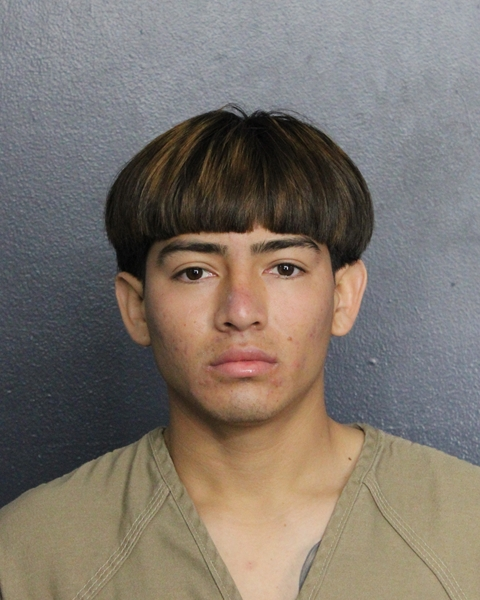 ImmigrantCrimes's tweet photo. 🚨 Broward County, FL: On Wednesday, Oscar Maruricio Avila Ramirez was arrested for Lewd and Lascivious Act - Victim 12 to 16.

He has an immigration detainer hold. https://t.co/4B4DA8xGIH