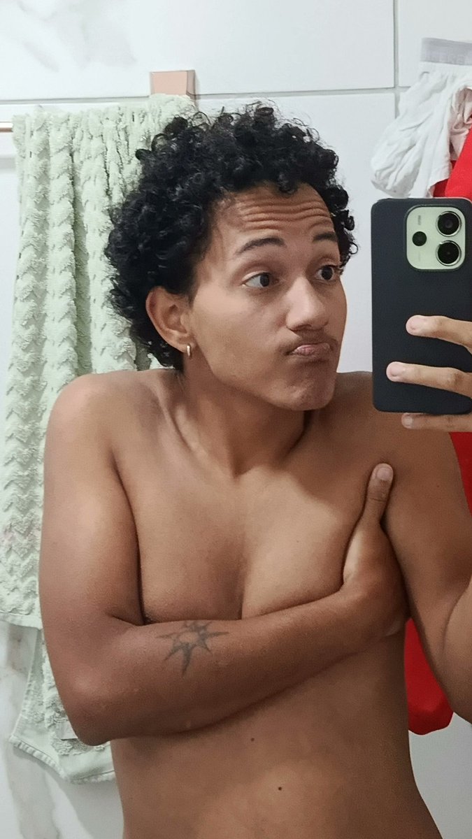 vituvailer's tweet photo. Faço dessas, minhas palavras divo Porte de Maridão!! Feliz Mês do Orgulho! Muito Bi-sex e uau https://t.co/dBz68wAX7z