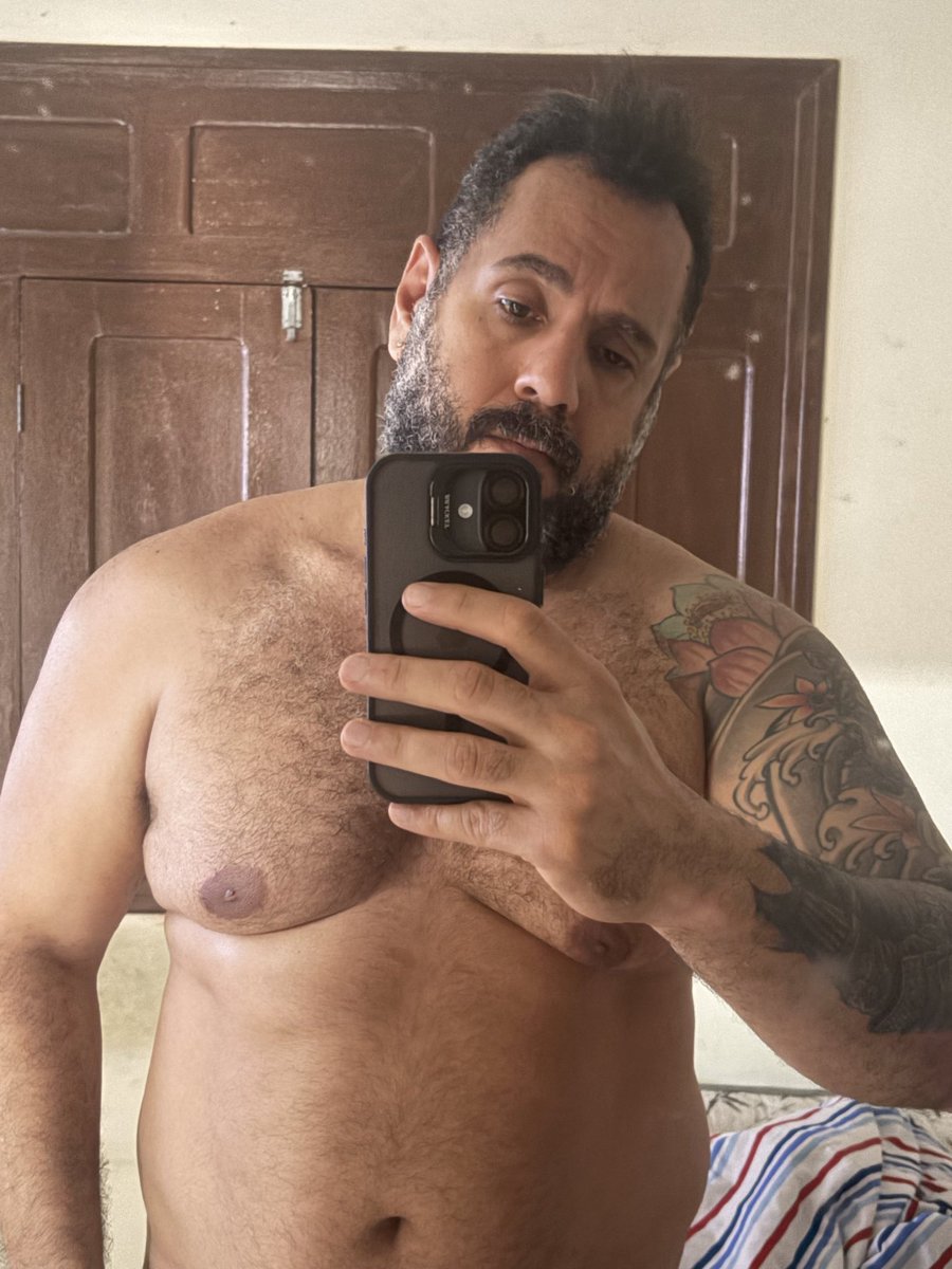 glaucofsribeiro's tweet photo. Parada em casa mesmo https://t.co/RozItcMMko
