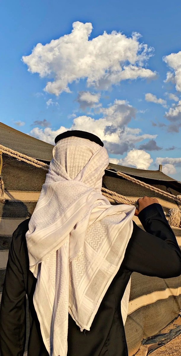 cvll112's tweet photo. يقول الشاعر ✍🏻
٠٠٠٠٠٠٠
نفوسنا سمحه ، ونياتنا بيض 
واللي يجي بقلوبنا بـ ألسنتنا 

نقول قول الحق لو انه يغيض
هذي معادنا ، وهذي سمتنا ..
راقت لي 🫶🏻❤️ https://t.co/aOqI8lNJoH