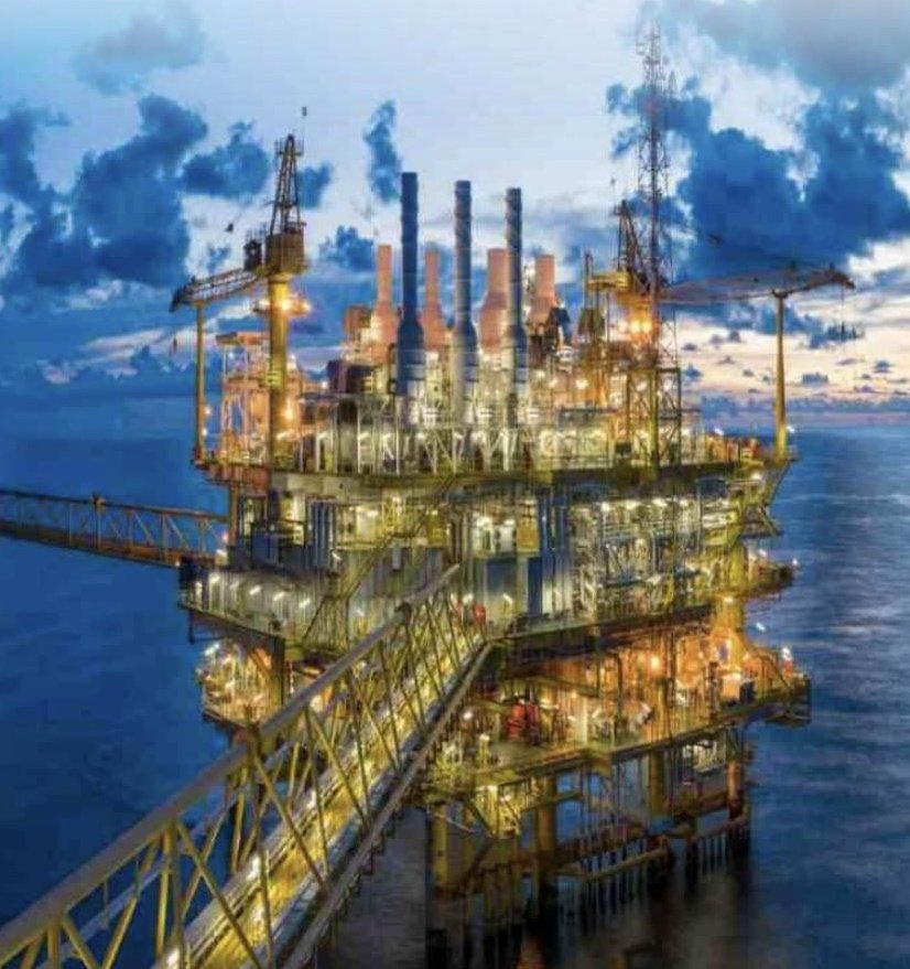 beatsinbrief's tweet photo. 🚨 BIG: India discovers natural gas in the Andaman Sea 🧵

> The discovery was made at the Sri Vijayapuram-3 deepwater well
> Located 15 km off the Andaman coast at a water depth of 355 metres
> Testing confirmed the presence of natural gas at a depth of over 1,900 metres

Marks the second hydrocarbon discovery in the Andaman basin, following the first historic breakthrough made at the Sri Vijayapuram-2 well in September 2025. 🇮🇳