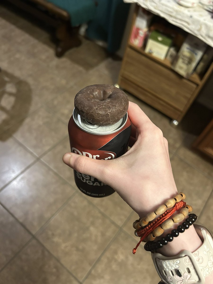symphonynowords's tweet photo. some things ive been eating lately to maintain a weight i dont want without trying to ❤���❤️❤️ https://t.co/ejWiP1D5Gt