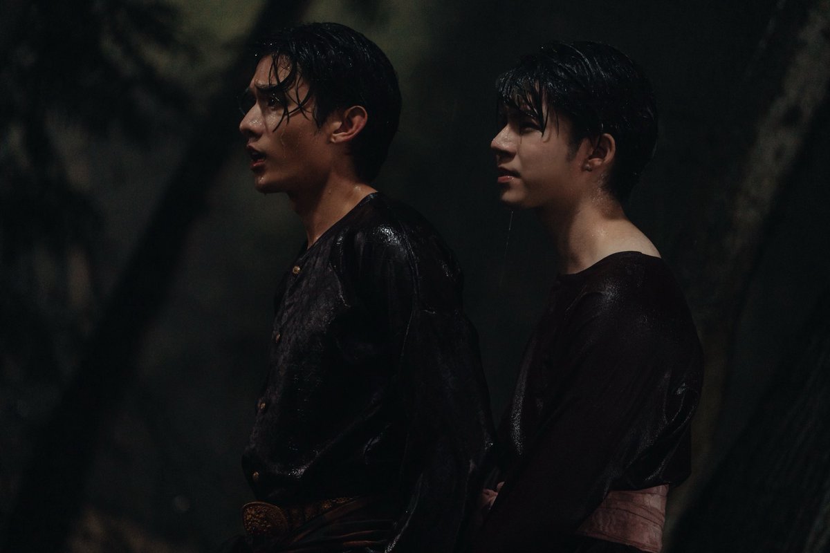 netsiraphop's tweet photo. อารมณ์หลังจบอีพี11 : แล้วตอนนี้พี่ภพจะอยู่ยังไง? 

ทุกคนดูแล้วรู้สึกยังไงกันบ้างครับ 
คอมเมนต์บอกกันได้เลยนะครับ
How did you all feel after watching it?
Feel free to share your thoughts in the comments!

LOVE UPON A TIME EP11
#ภพเธอEP11 https://t.co/dLdj8AQ428