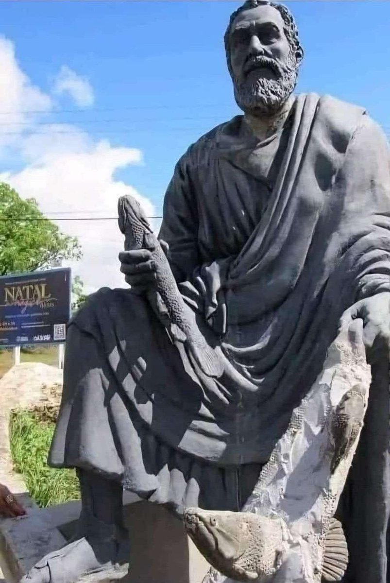 MarchaHist's tweet photo. Estátua de São Pirulão em Cazzo, Itália (1969) https://t.co/fskEgAwQli