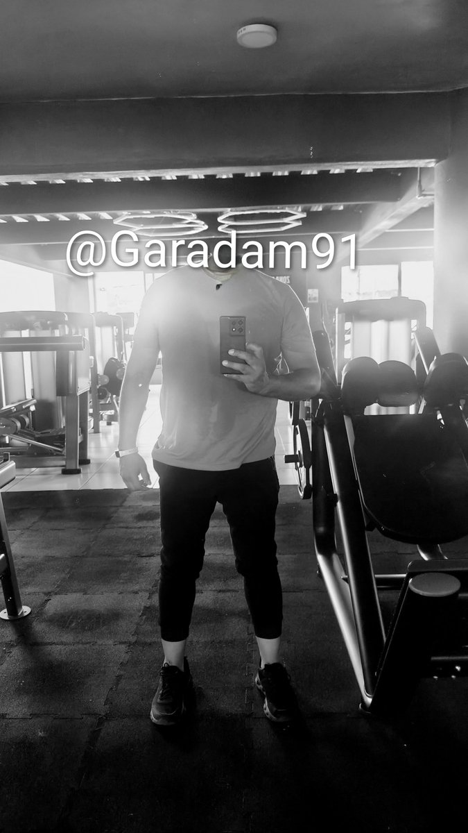 Garadam91's tweet photo. Bebes , les quiero contar que seguimos dándole duro al gym para poder seguir dominando a mis sumisos ,  hasta corazón de sudor les mando ,si tú quieres ser el siguiente escribe sean pacientes ya que por trabajo y ser casado se complica , Pero si les cumplo los quiero.... https://t.co/vqmY1ukIxf
